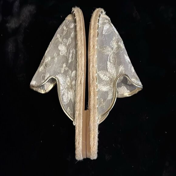 Women’s Silver Linen Woven Flat Slip-on Espadrilles - Picture 5 of 8